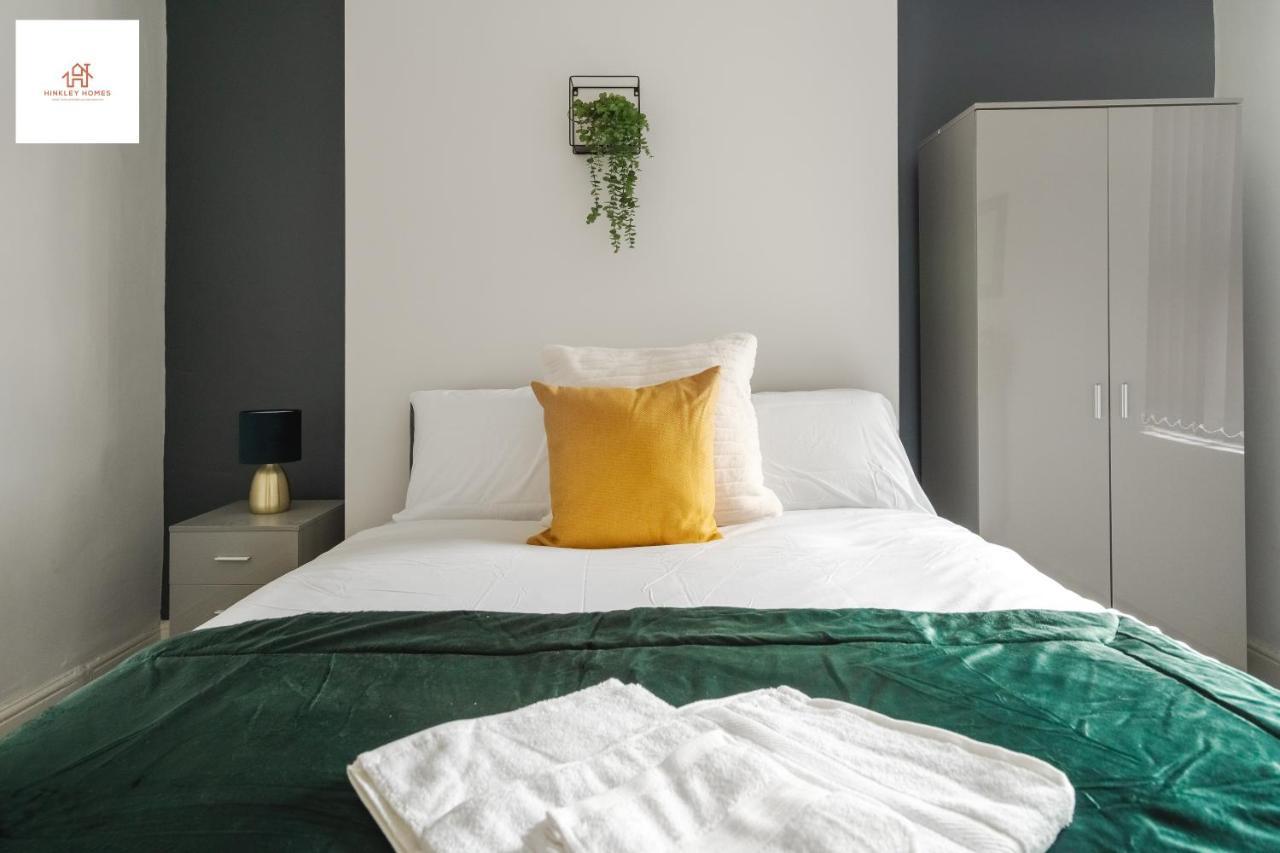Immaculate 4 Bed In Liverpool By Hinkley Homes Short Lets & Serviced Accommodation Exterior foto
