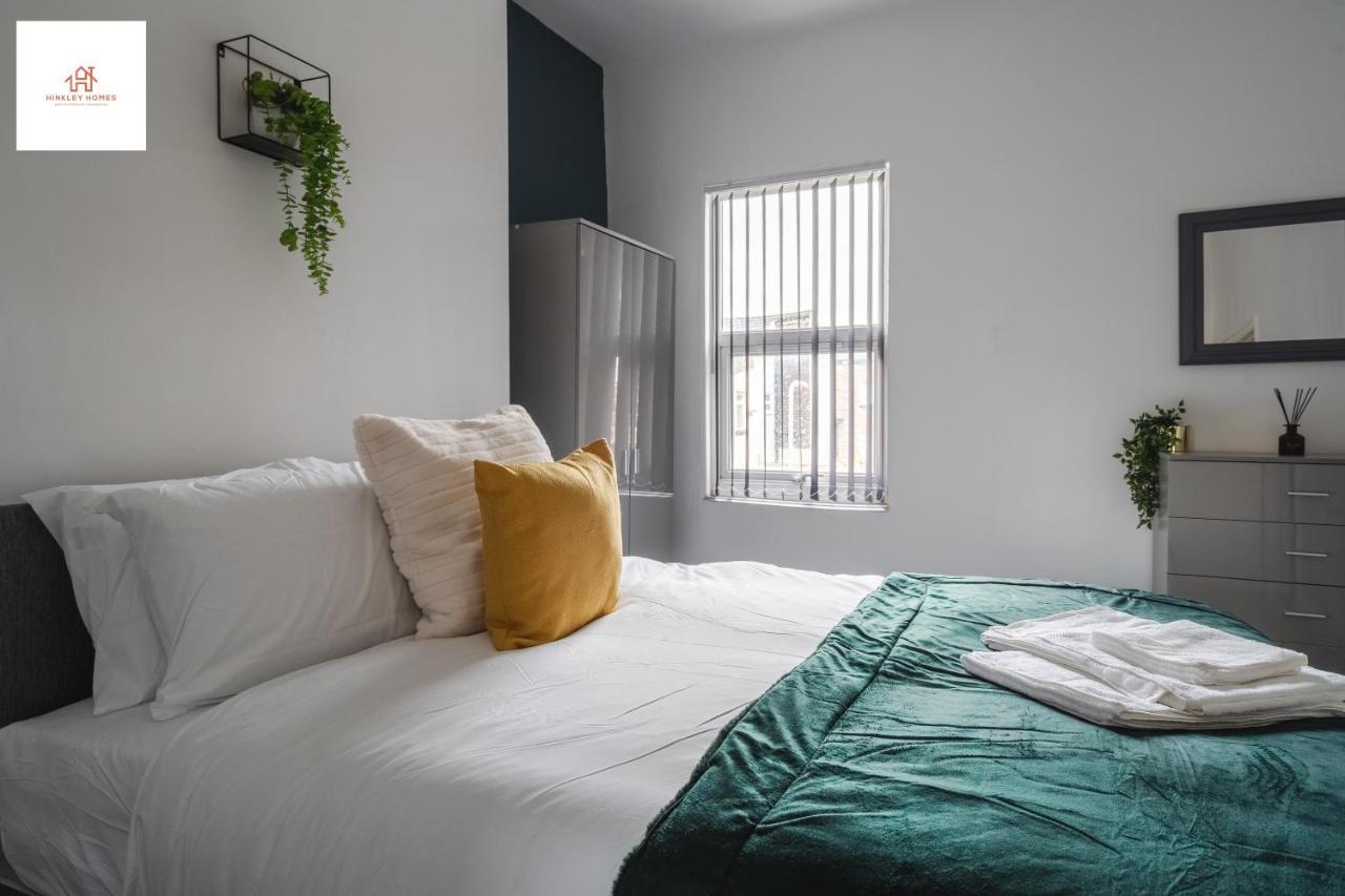 Immaculate 4 Bed In Liverpool By Hinkley Homes Short Lets & Serviced Accommodation Exterior foto